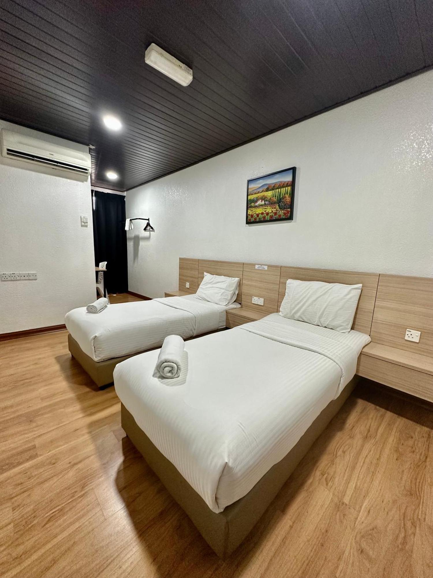 Kangar Hotel Sdn Bhd Esterno foto