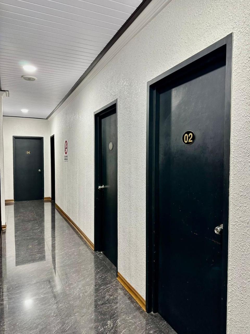Kangar Hotel Sdn Bhd Esterno foto